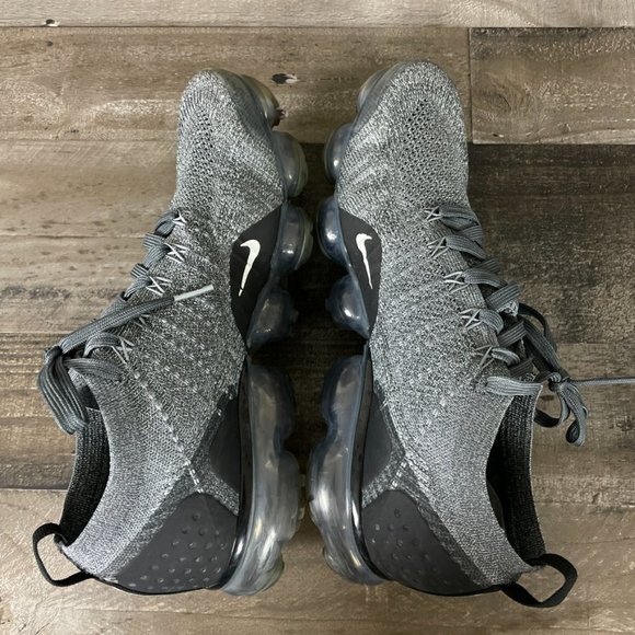 Nike Air Vapormax Flyknit 2 Running Shoes - Picture 6 of 11